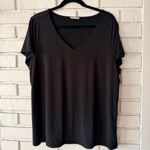 Edgley Black V Neck Short Sleeve Top